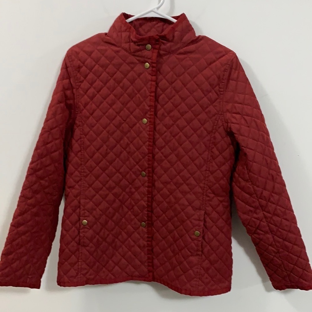 Women’s Field Gear quilted long sleeve jacket, snaps, good condition 2 pockets
